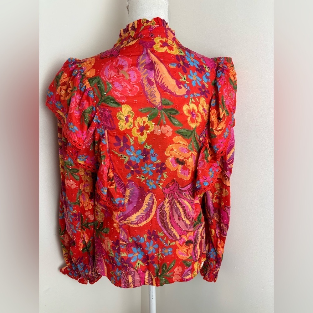 FARM Rio Red Spring Bananas Blouse Size Medium NWT - Picture 4 of 11